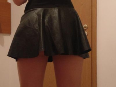 Caut fete bi sau cupluri